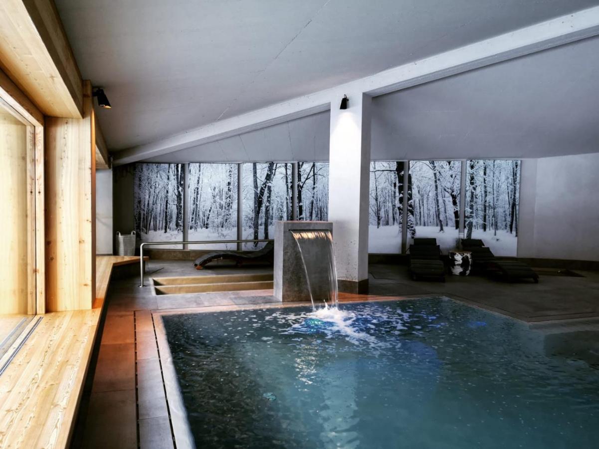 Au Charmant Petit Lac - Ecohotel Parc & Spa Champoluc Exterior photo